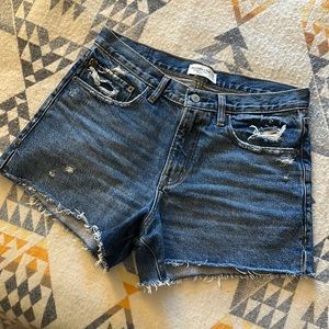 A&F Mid Rise Distressed Boyfriend Shorts Size 10